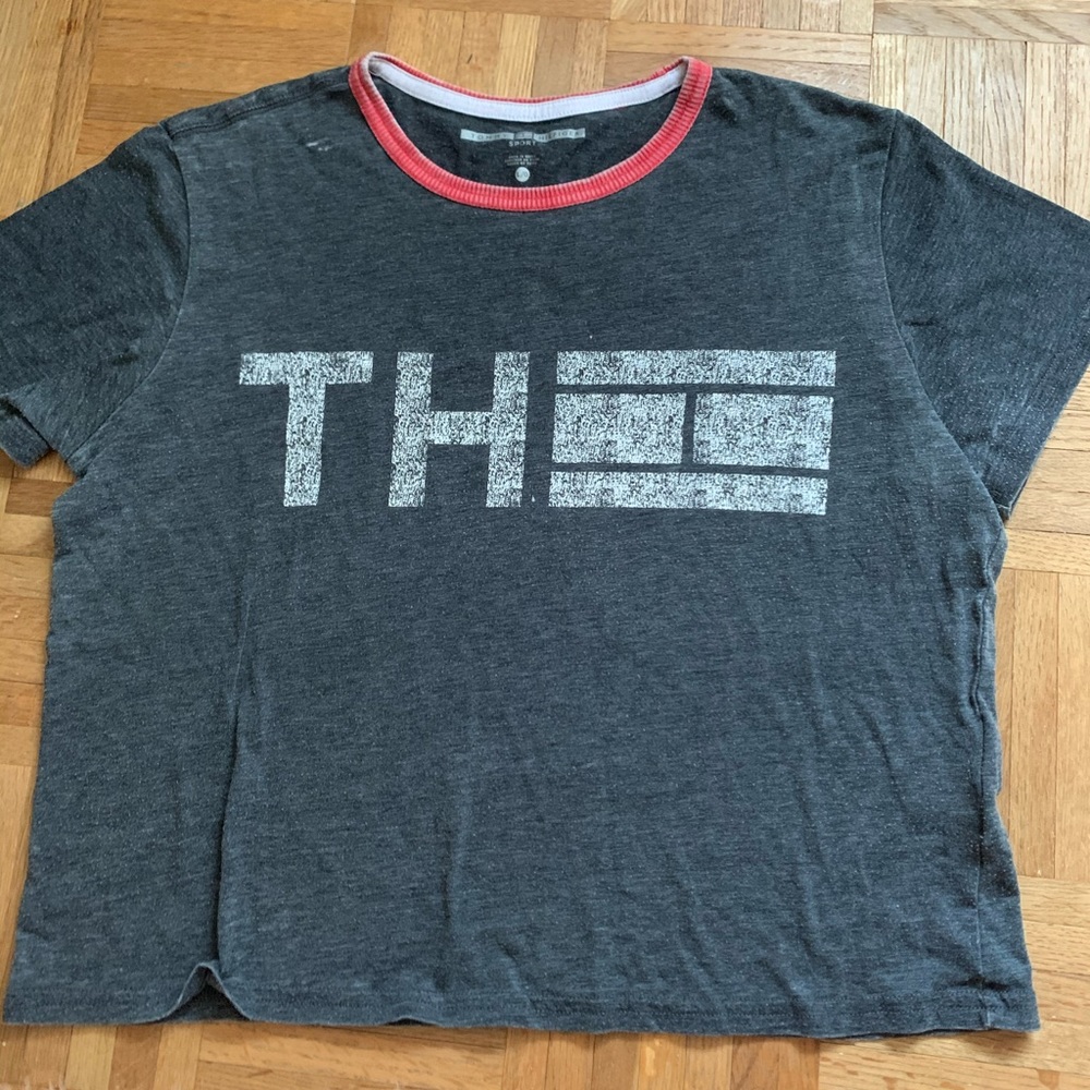 tommy hilfiger crop tshirt